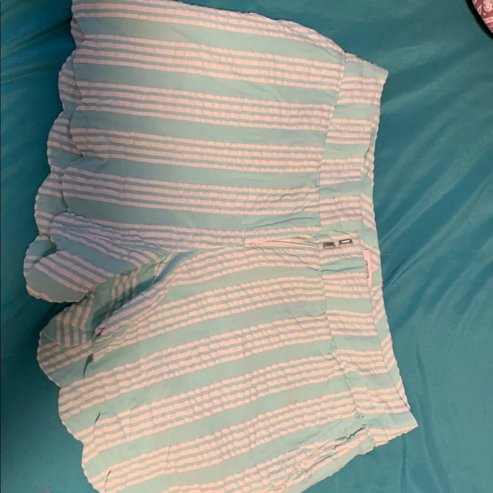 Crown and ivy shorts